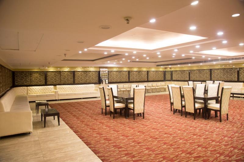 Bluemont Beacon Hotel New Delhi Gurgaon Exterior photo