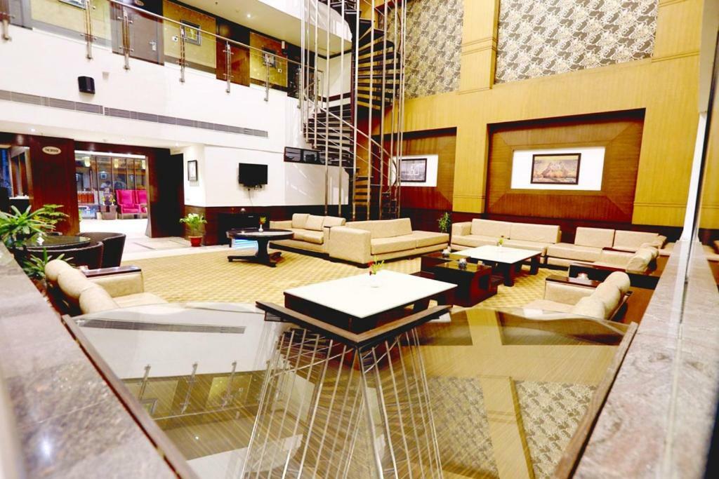 Bluemont Beacon Hotel New Delhi Gurgaon Exterior photo